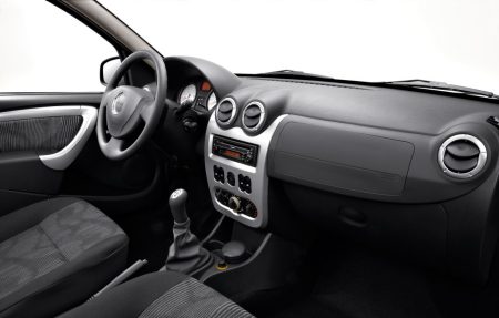 Renault-Dacia Logan gets minor facelift