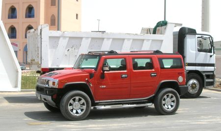 Hummer H2 in urban attack mode