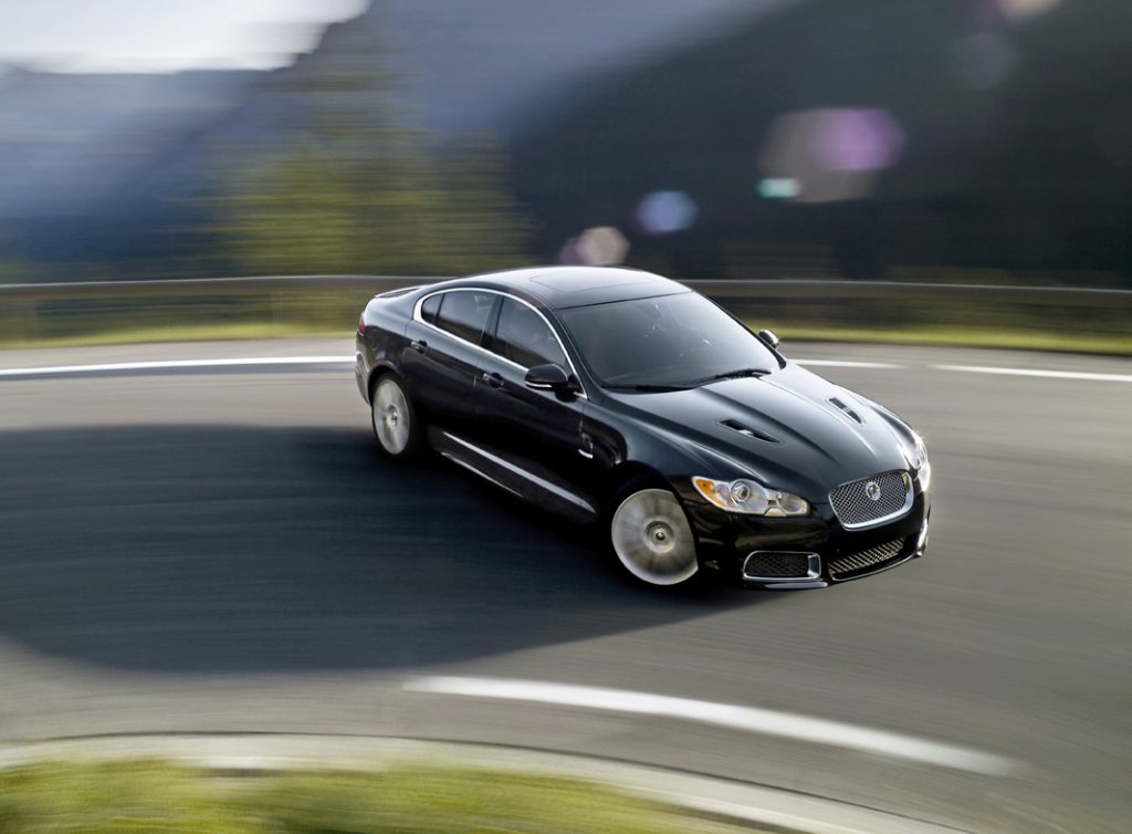 2010 Jaguar XFR revealed before Detroit show