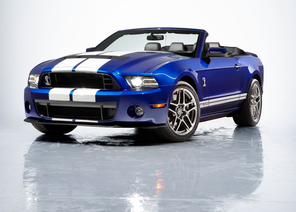 2013 Ford Shelby GT500 convertible revealed