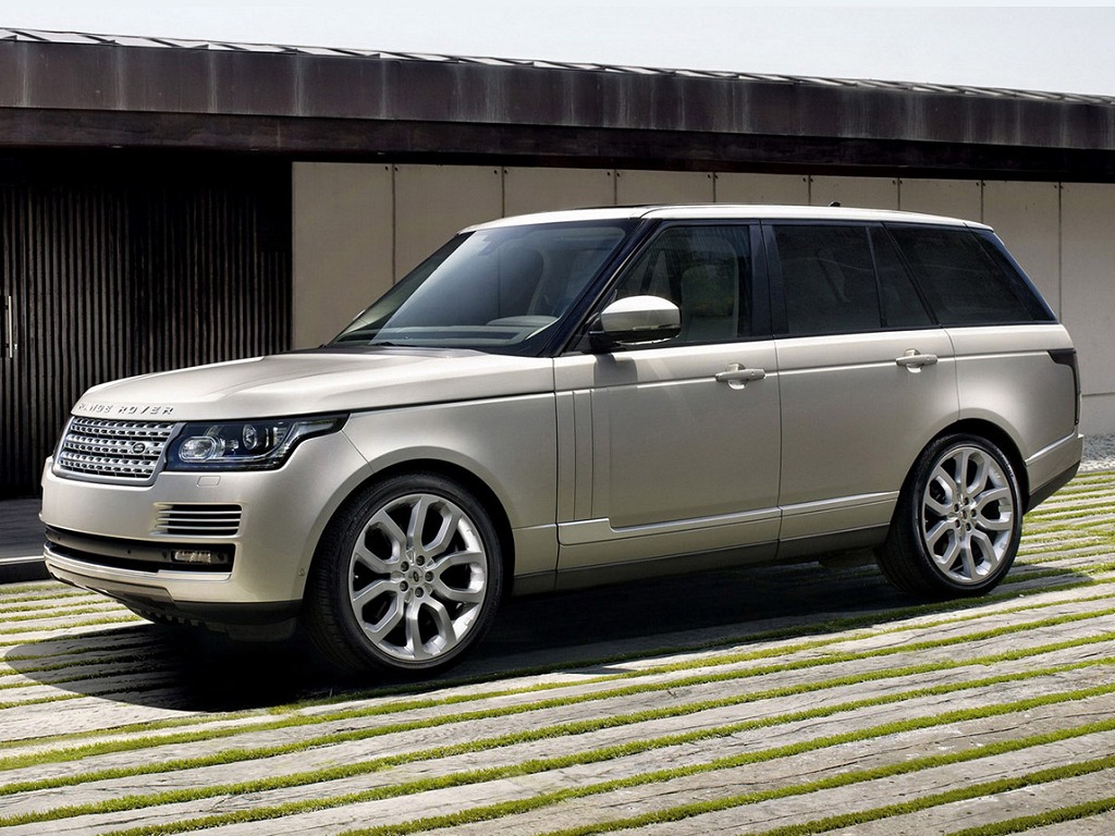 Range Rover 2013-2014 photos leaked ahead of reveal