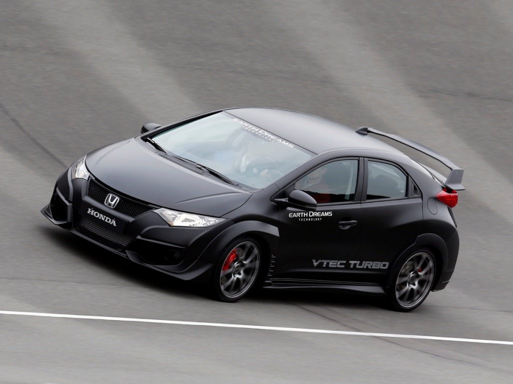 2015 Honda Civic Type-R tested in Japan