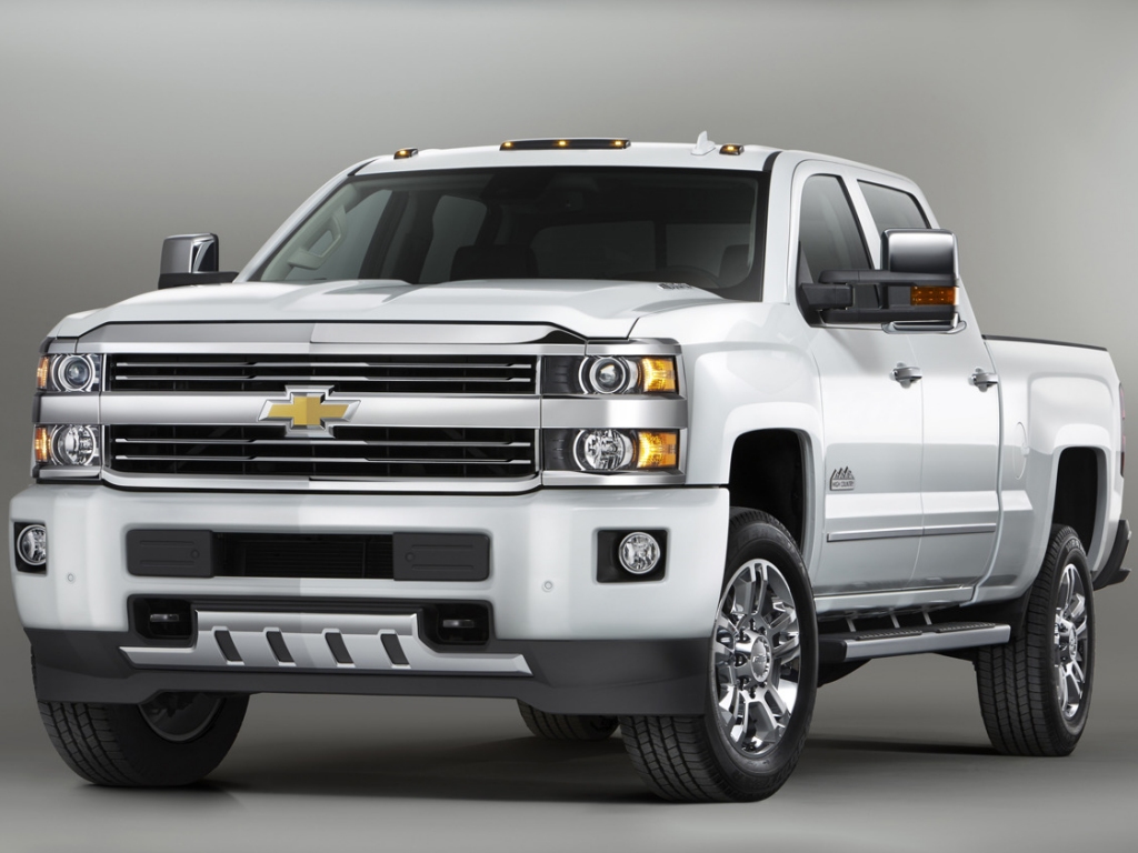 Chevrolet Silverado HD High Country 2015 edition goes upscale
