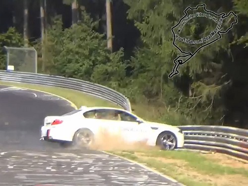 BMW M5 'Ring taxi crashes (video)
