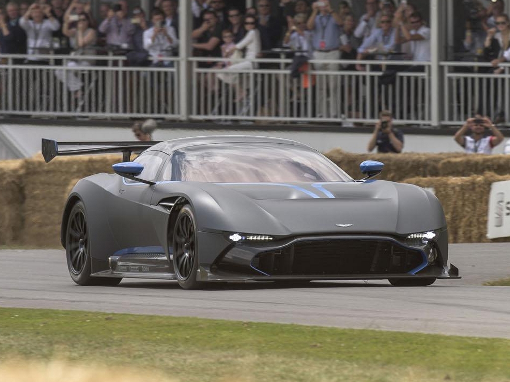 Aston Martin Vulcan debuts at Goodwood