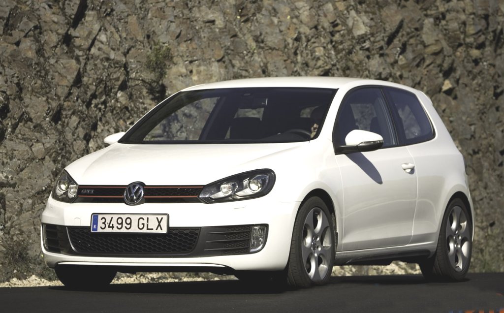 Volkswagen Golf GTI 2009 launched in UAE & GCC