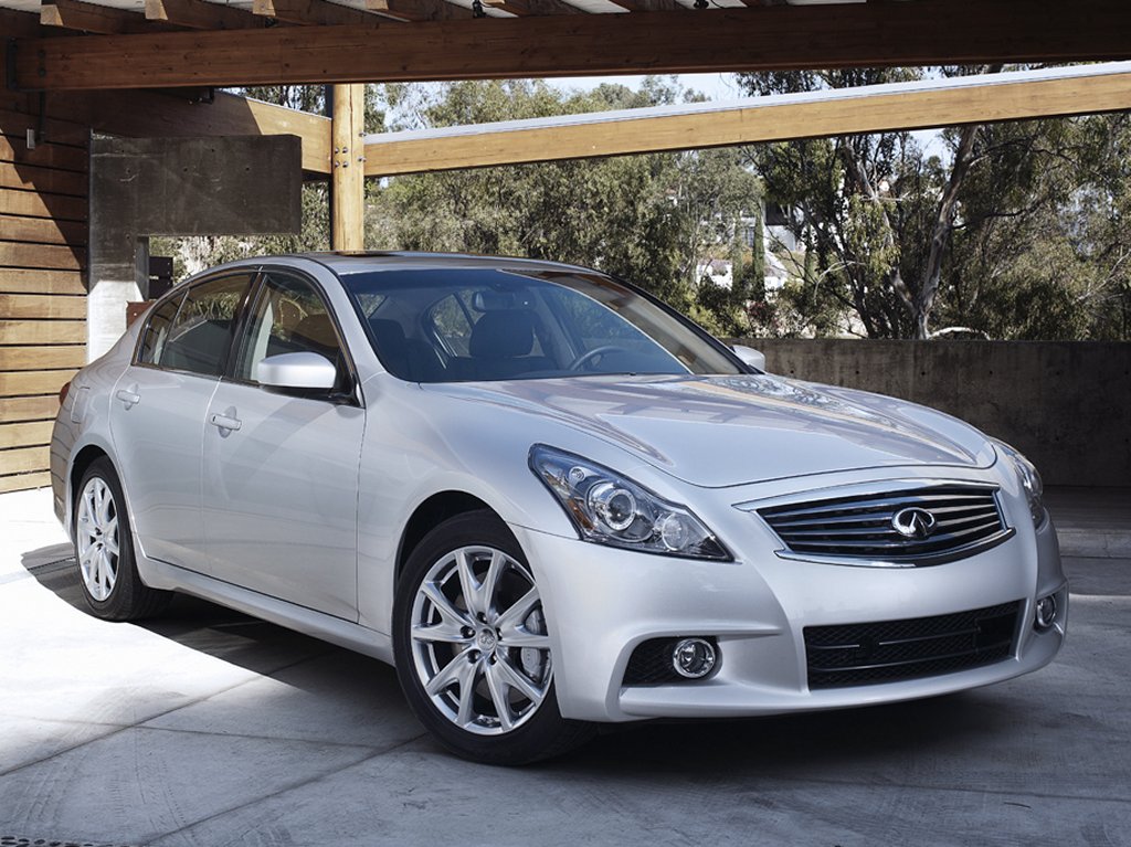 Infiniti G37 2010 gets frontal facelift