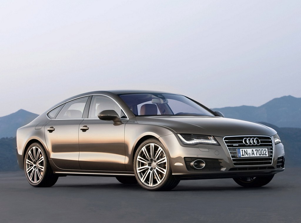 Audi A7 Sportback 2011 attempts to fill niche