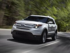 Ford-Explorer