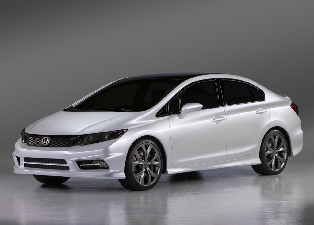 Honda Civic 2012 concept debuts at 2011 Detroit Auto Show