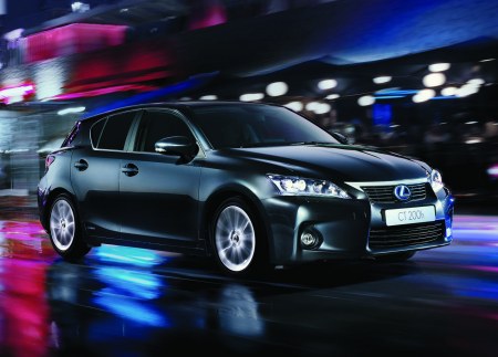 Lexus CT 200h Dubai public launch on March 3rd with 3D show