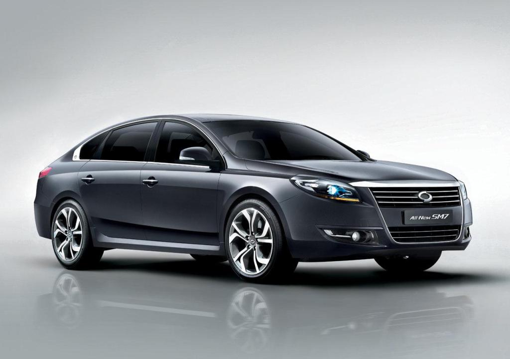 Renault Samsung SM7 debuts