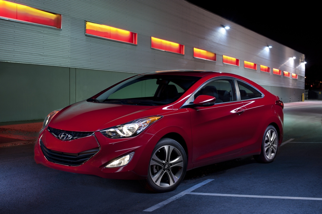 2013 Hyundai Elantra Coupe debuts at Chicago Auto Show