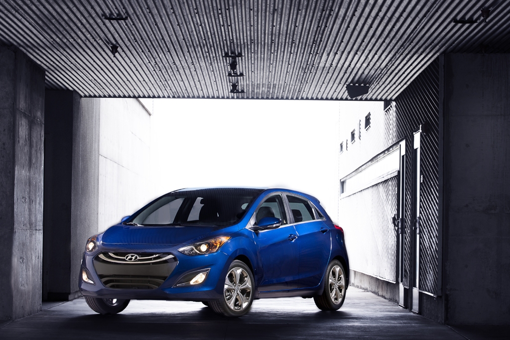 2013 Hyundai Elantra GT hatchback revealed at Chicago Auto Show