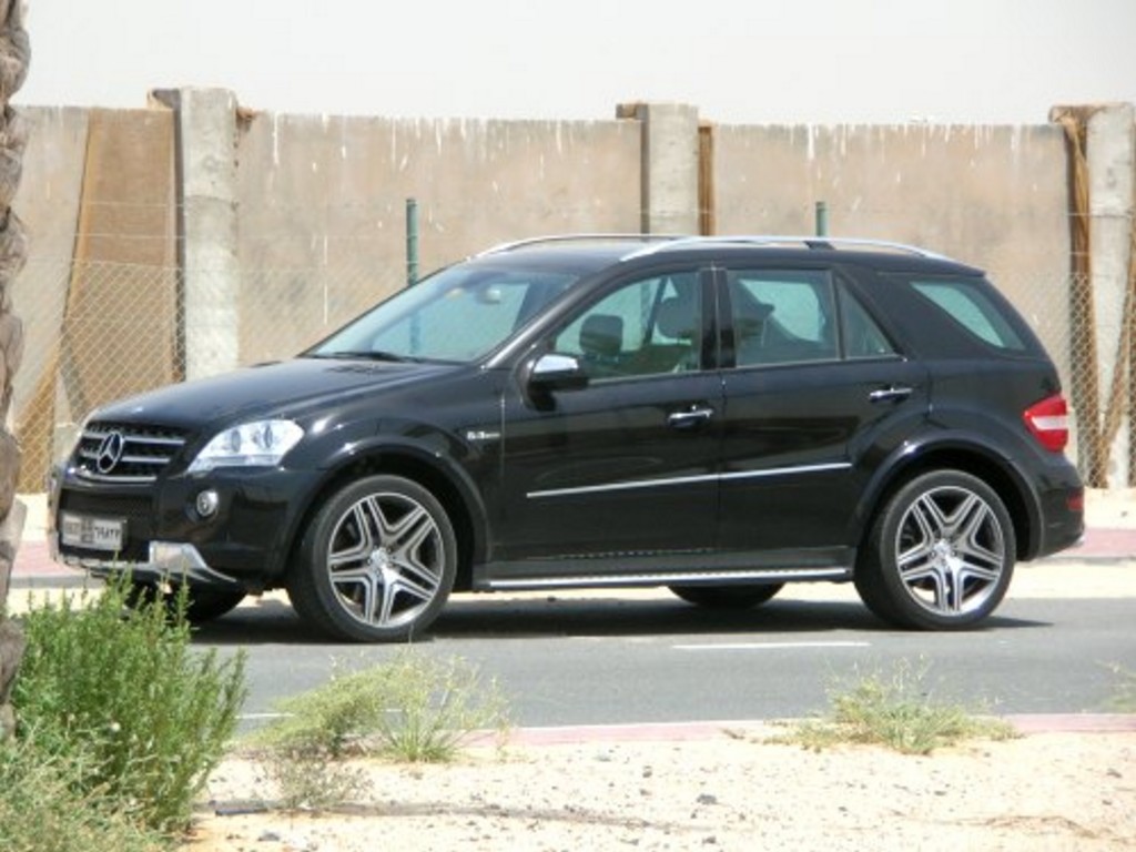 2009 Mercedes-Benz ML 63 AMG