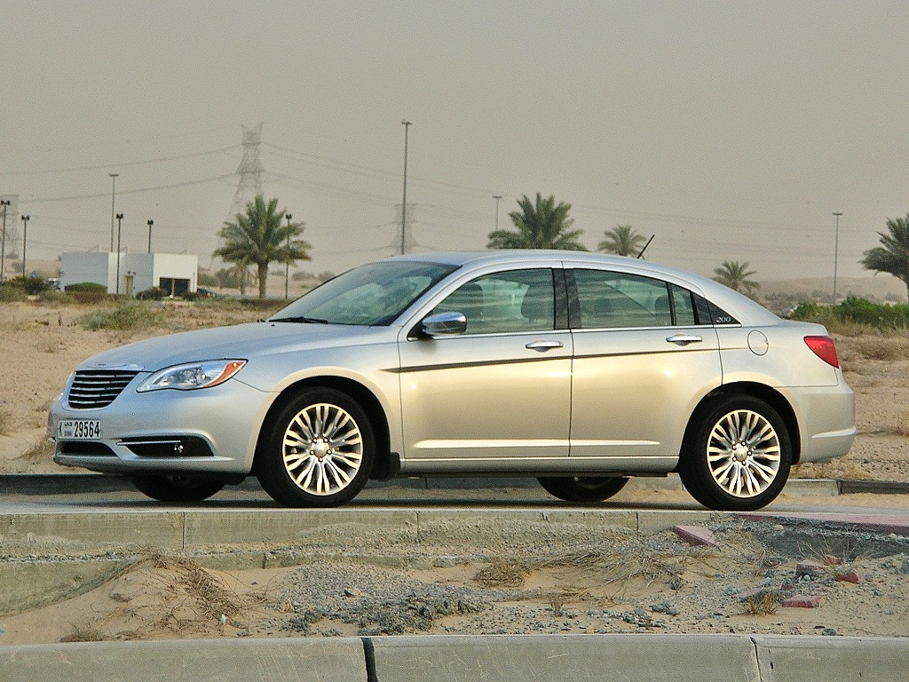 2012 Chrysler 200 Limited