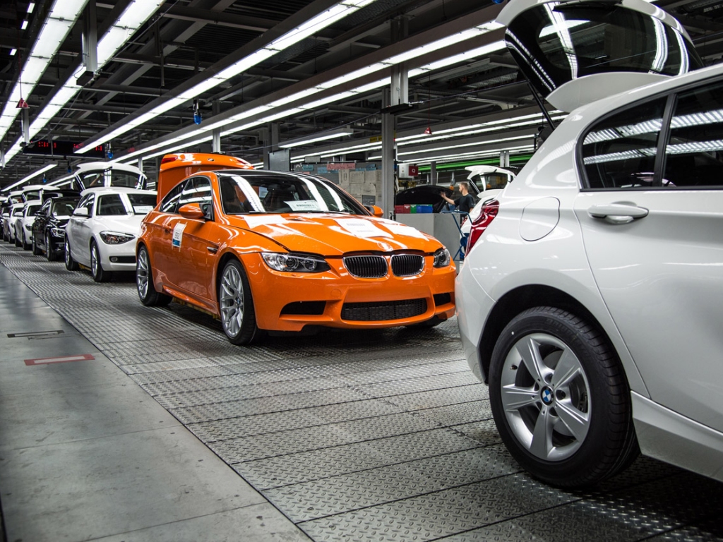 BMW rolls out final M3 Coupe...ever