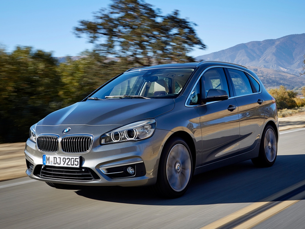 BMW 2-Series Active Tourer revealed at Geneva