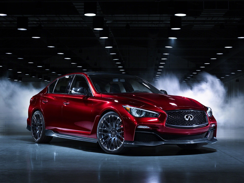 Infiniti Q50 Eau Rouge gets 568 hp at Geneva