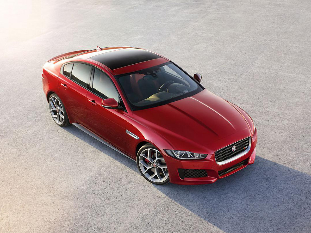 2016 Jaguar XE revealed in London