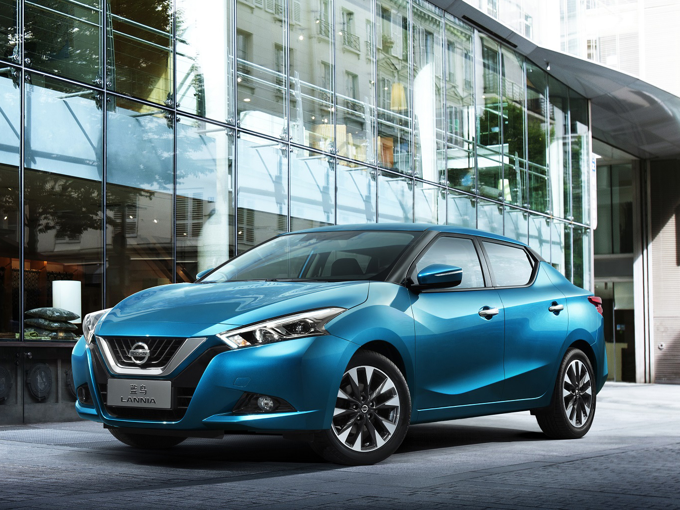 2016 Nissan Lannia makes its world debut at the Shanghai Motor Show