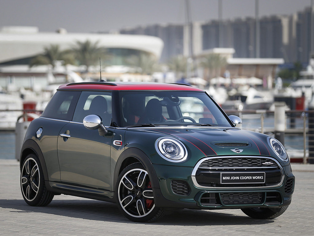 MINI John Cooper Works تصل إلى الشرق الأوسط