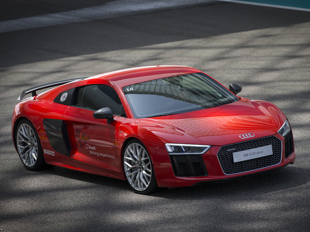 First drive: 2016 Audi R8 V10 Plus in the UAE