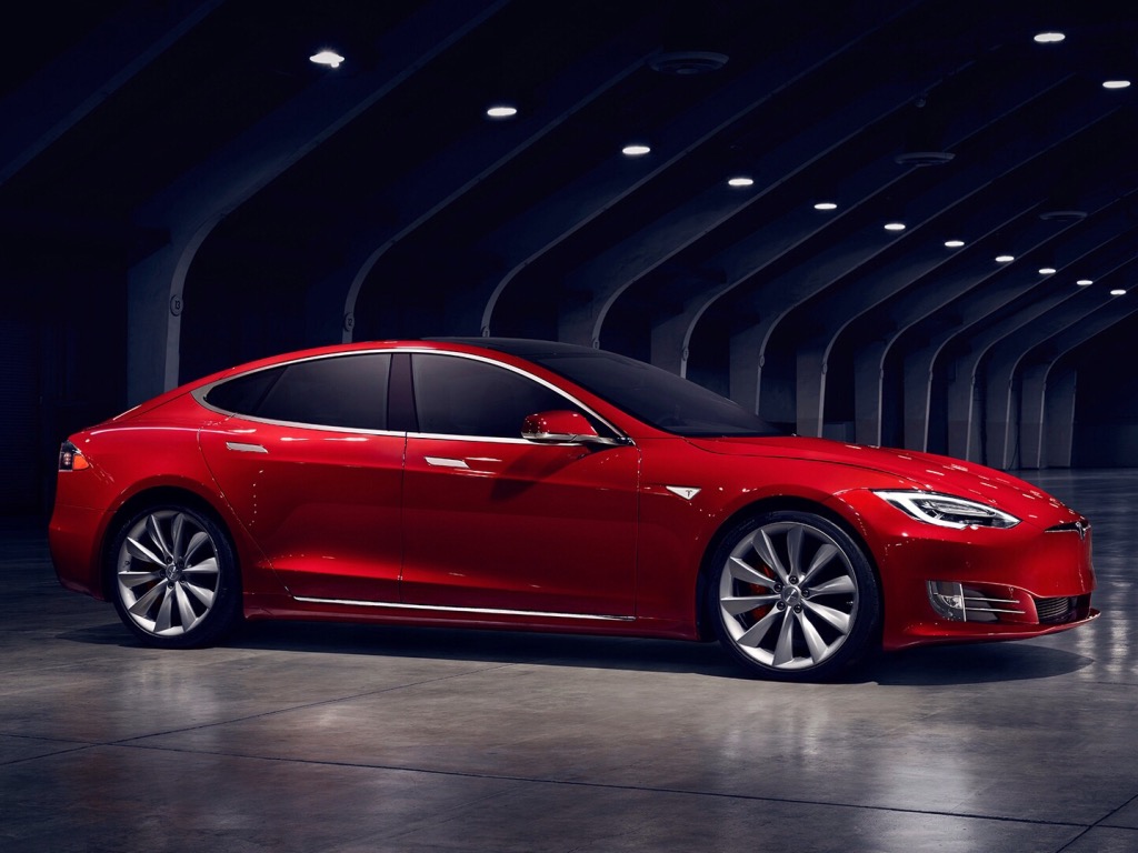 Tesla Model S updated for 2017