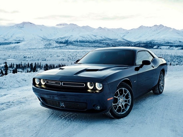 2017 Dodge Challenger GT all-wheel-drive model debuts