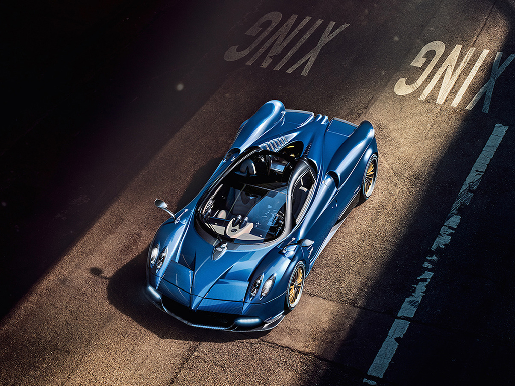 Pagani Huayra Roadster revealed