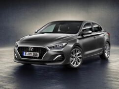 hyundai-i30-fastback