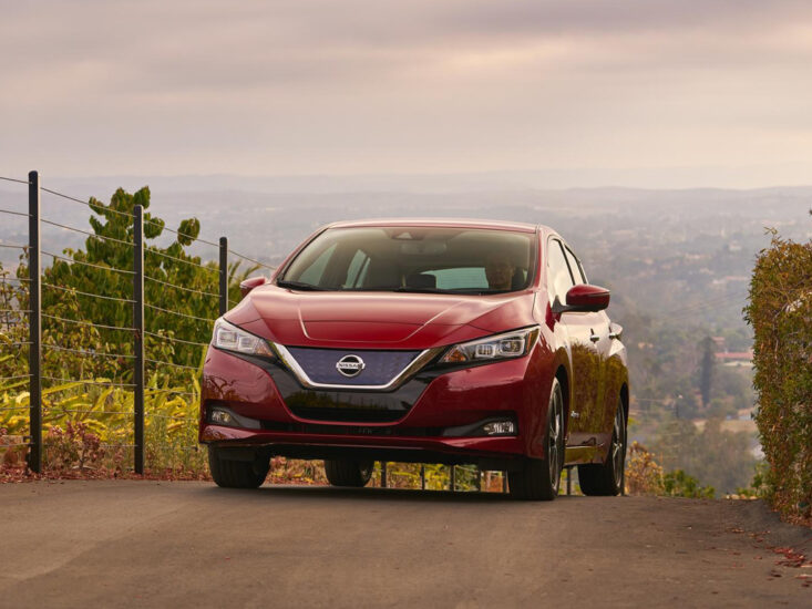 2018-nissan-leaf