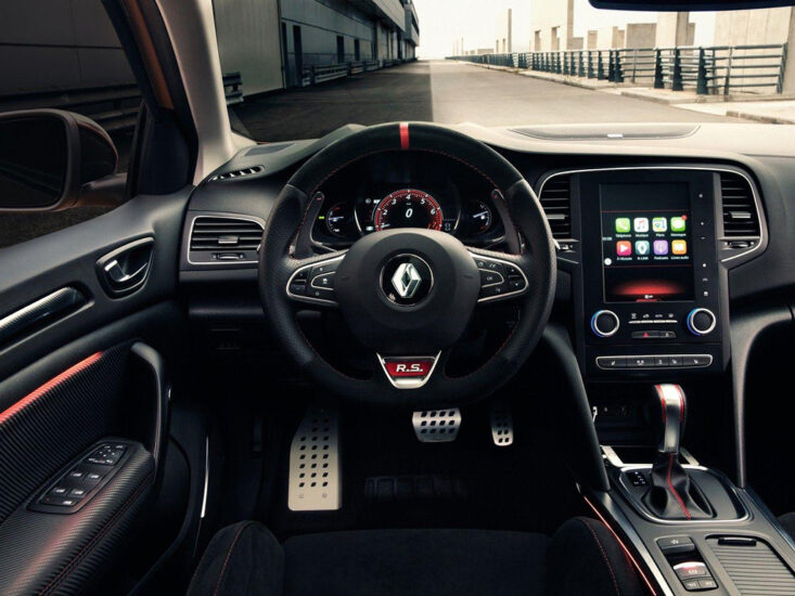 2018-renault-megane-rs-interior