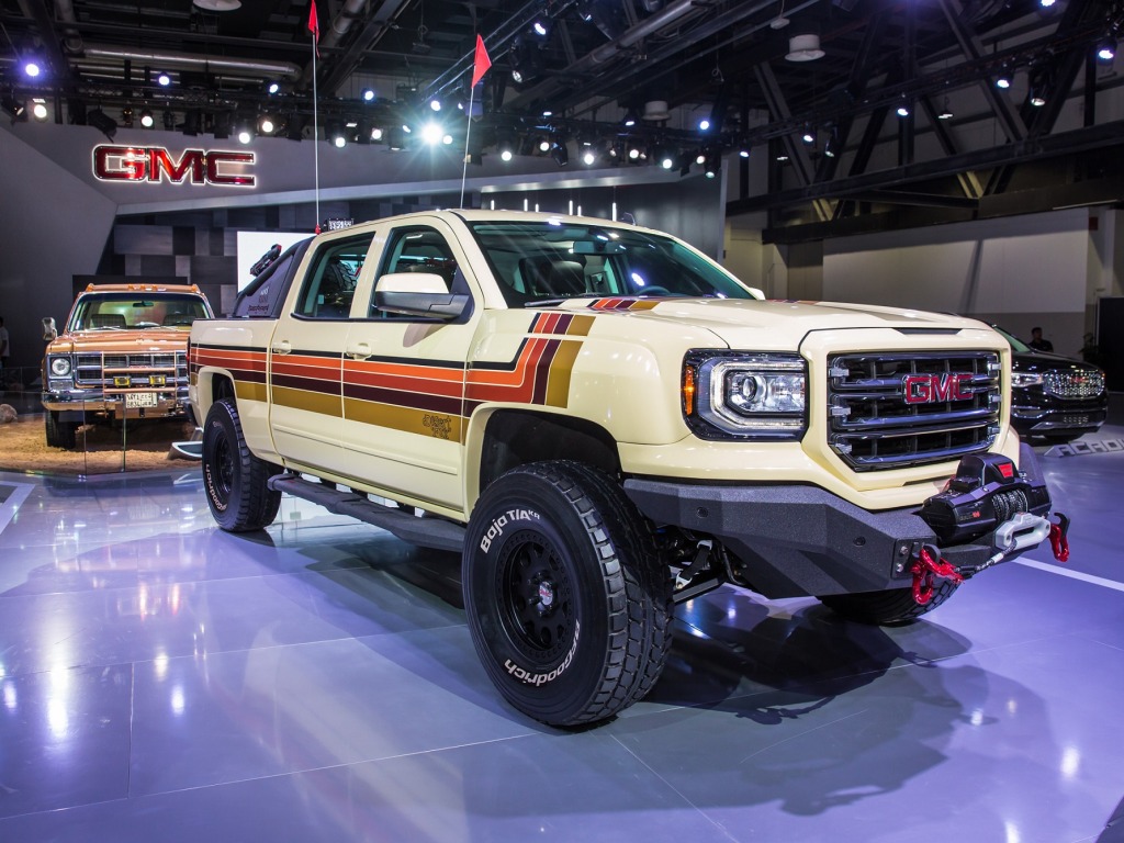 2018 GMC Sierra Desert Fox GCC-exclusive concept at Dubai Motor Show