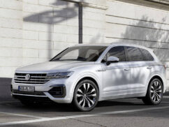 2019 VOLKSWAGEN TOUAREG