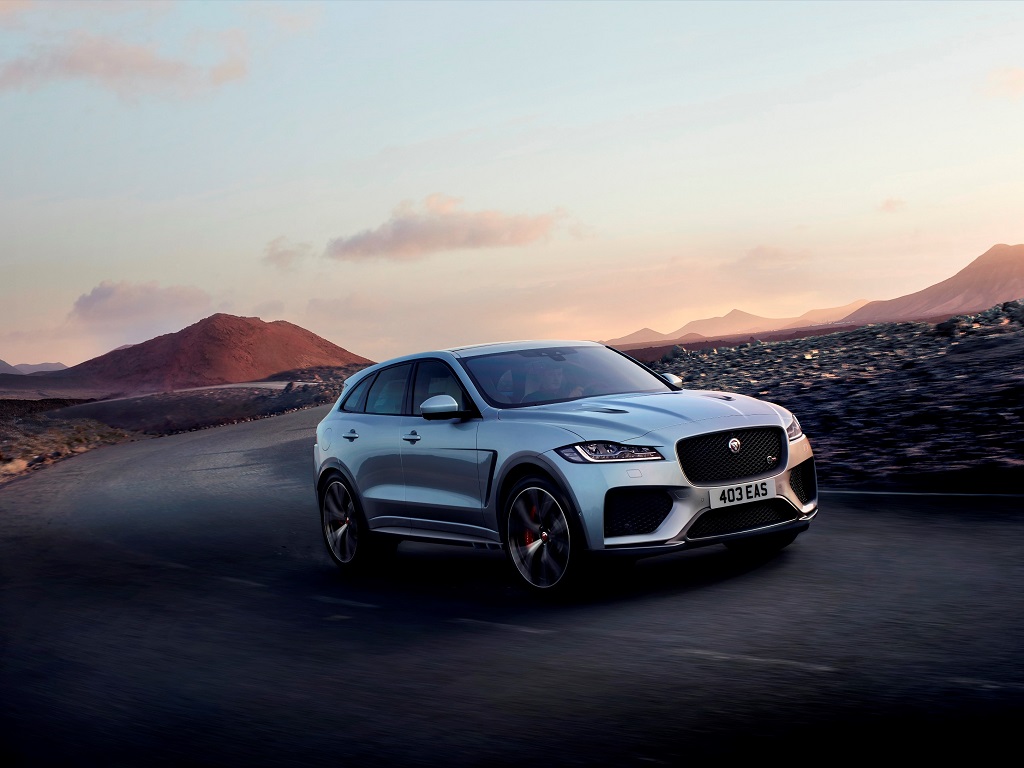 اطلاق جاكوار F-PACE SVR بقوة 550 حصانا و محرك ثماني الأسطوانات