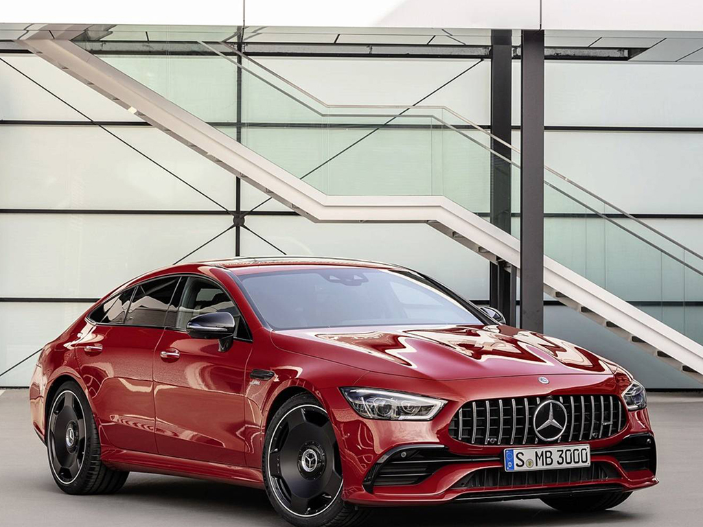 2019 Mercedes-AMG GT43 base model debuts