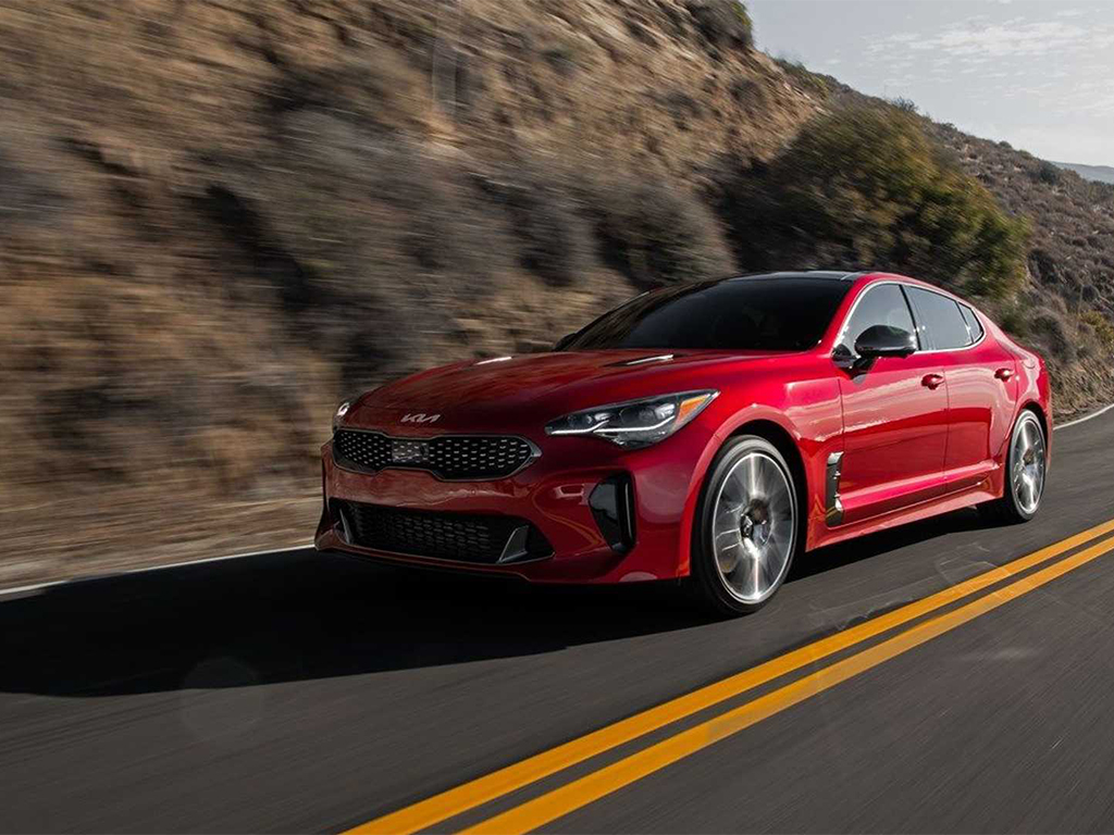 2022 Kia Stinger debuts with more power