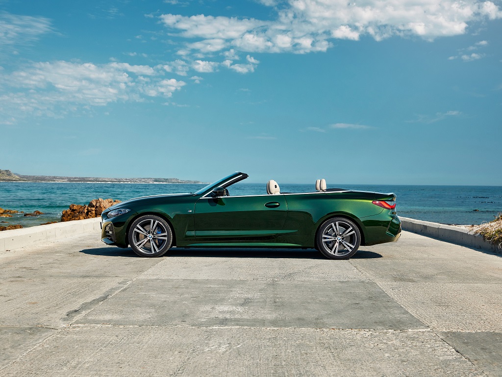 وصول سيارة BMW 4 Series Convertible الجديدة كلياً الى الامارات