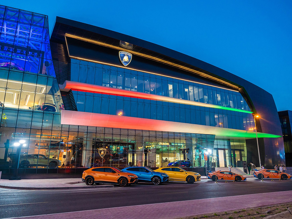 Lamborghini Dubai dealership and pop-up Lamborghini Lounge inaugurated in Dubai