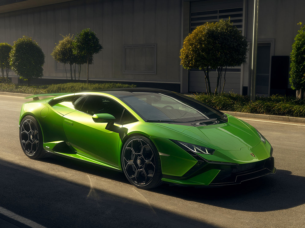 Lamborghini Huracan Tecnica combines STO power and EVO usability