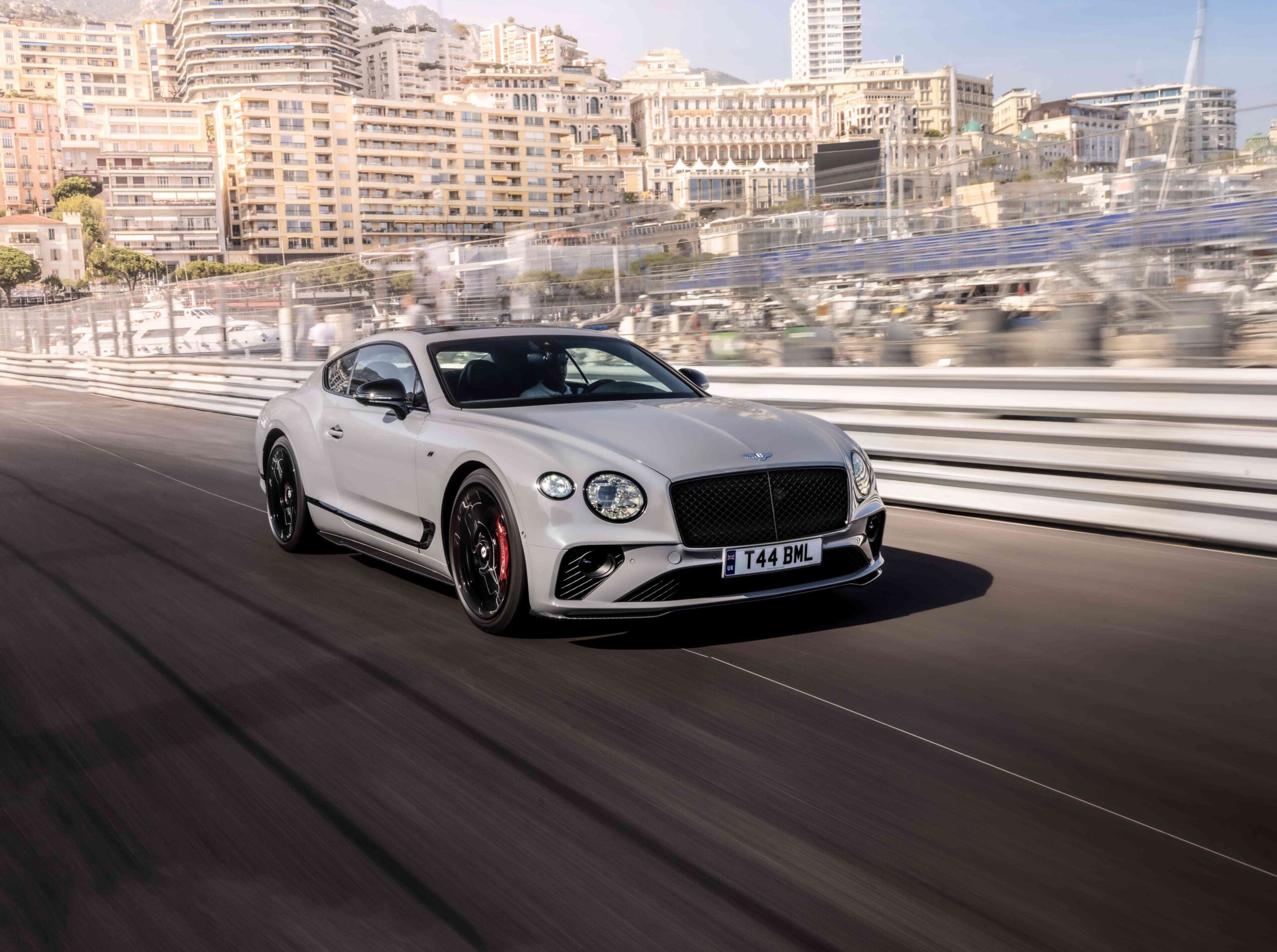 عائلة S الجديدة لطرازات Continental GT وGTC  -  تميّزٌ أكثر فرادة