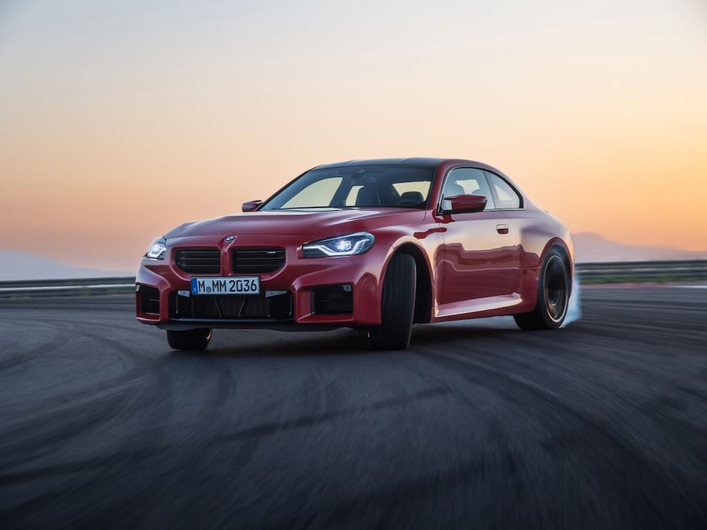 سيارة BMW M2 الجديدة كلياً تجسد المعنى الحقيقي لمتعة القيادة